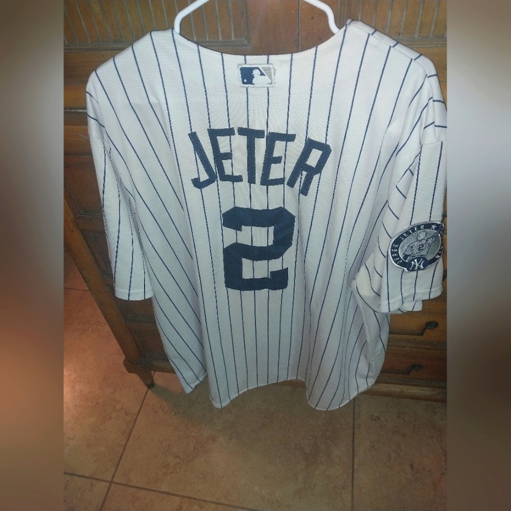 Majestic Cool Base White and Blue Jeter 2Xl
